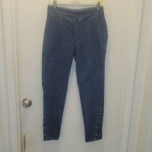 Euro Classic Blue Jeans W/Rhinestones Embelishment On The Side Leg & Backpockets